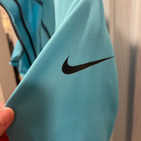 Nike Pro Light Blue Athletic Top - Picture 4 of 8
